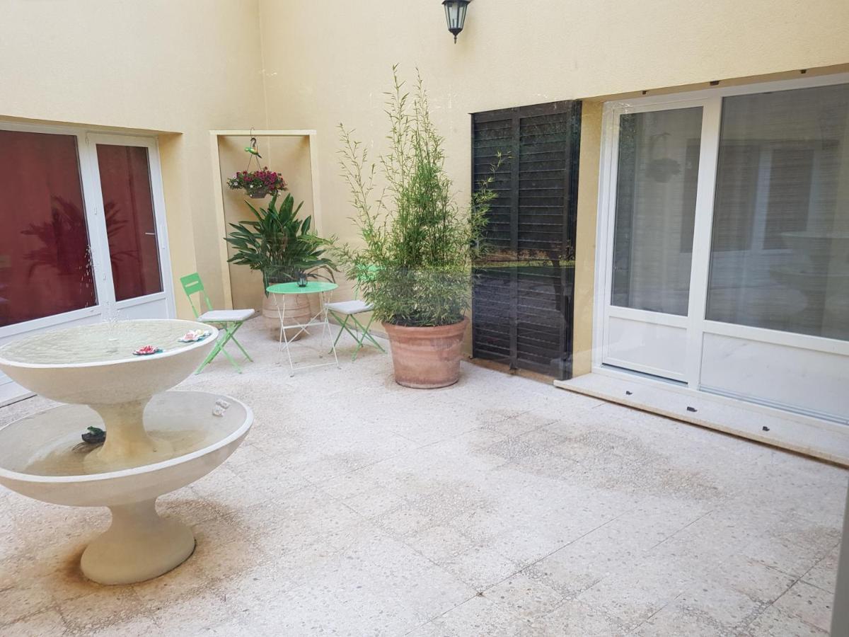 Apartamento Le Patio Sarrians Exterior foto